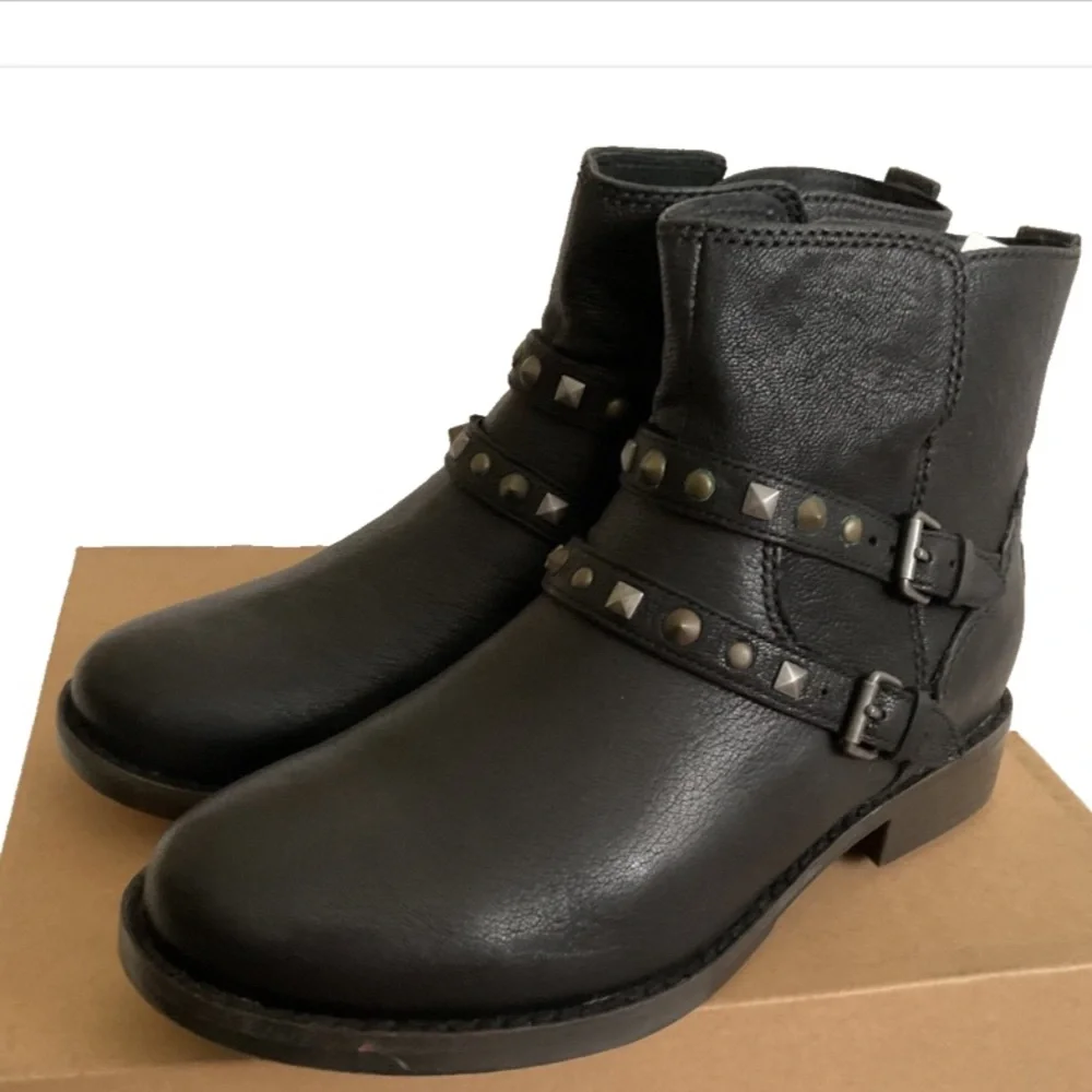 UGG CAMILE ANKLE Moto Biker Black Leather Boots Size 5.5 New - Picture 3 of 14